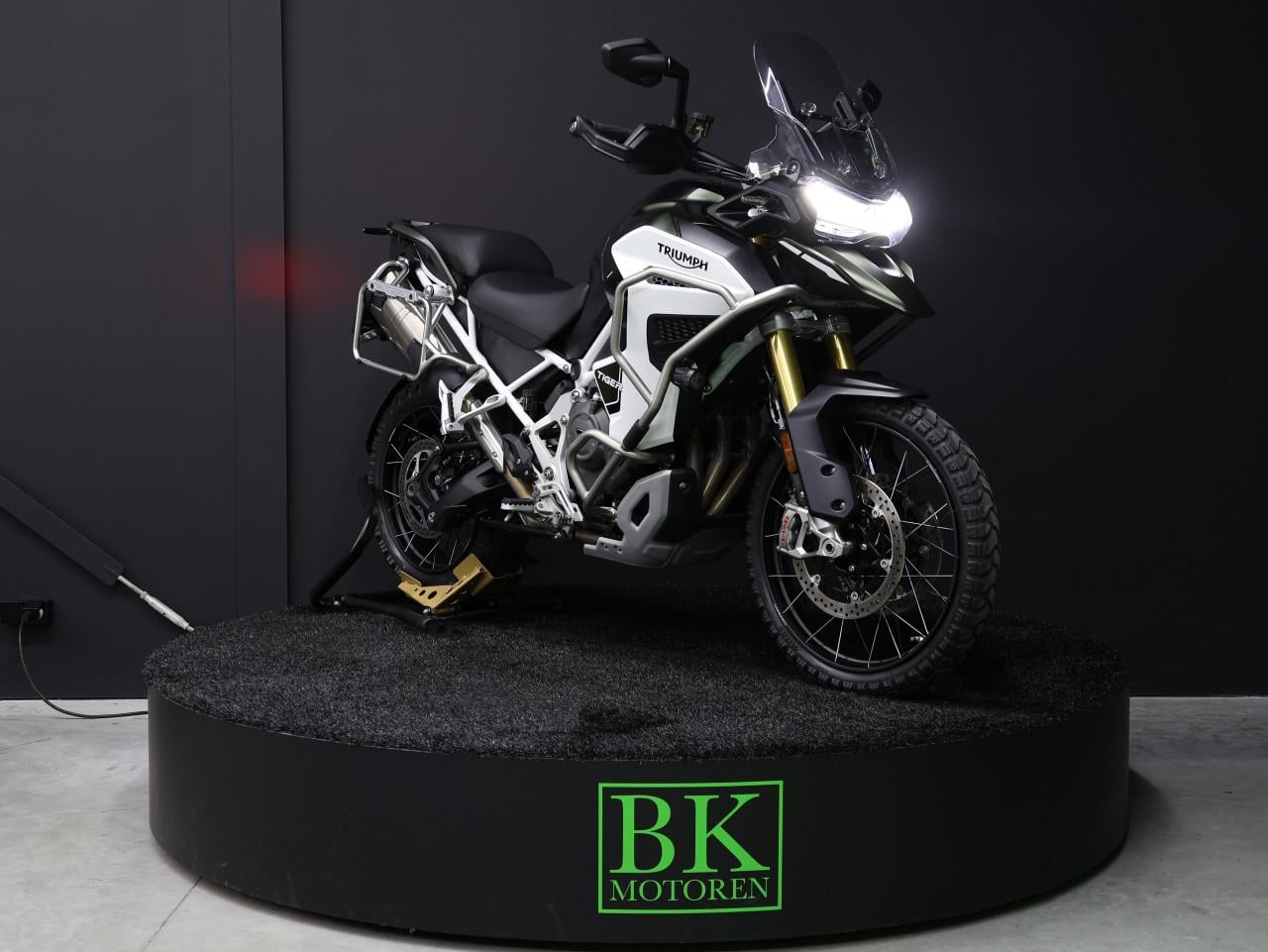 TIGER 1200 RALLY EXPLORER