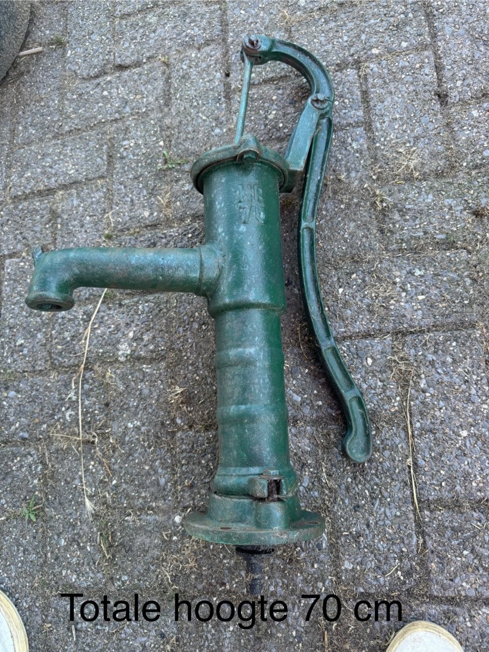 Oude waterpomp gietijzer  70 hoog