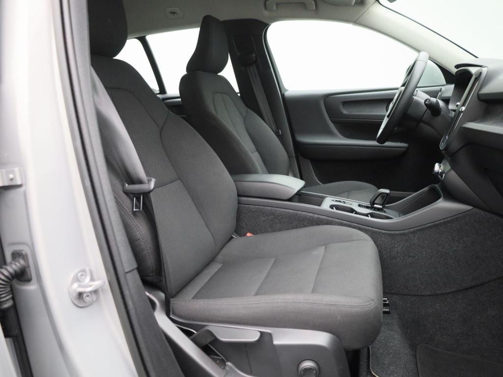 Volvo XC40 1.5 t2 essential | automaat | lmv | navigatie | virtual cockpit 