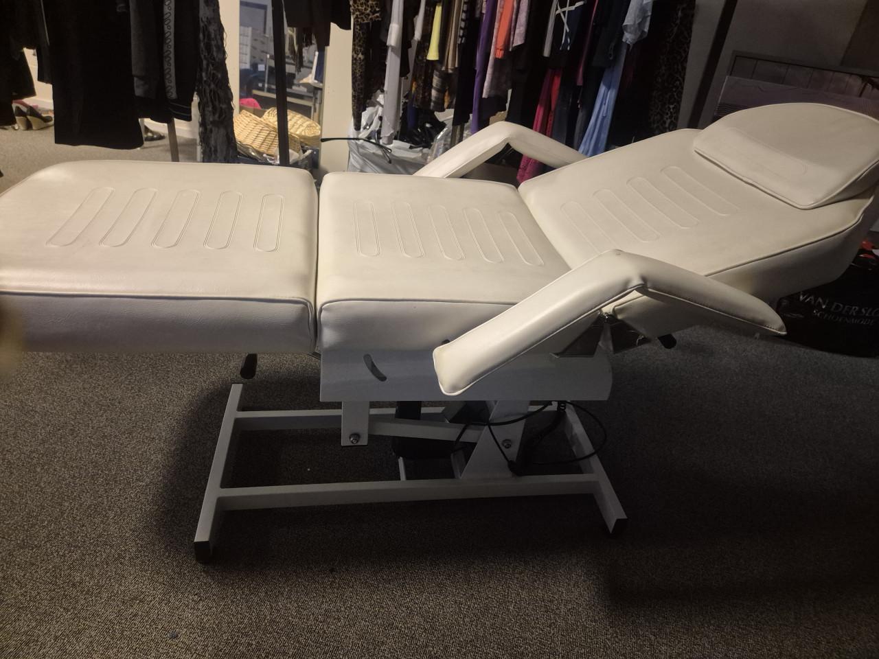 Elektrische behandelstoel