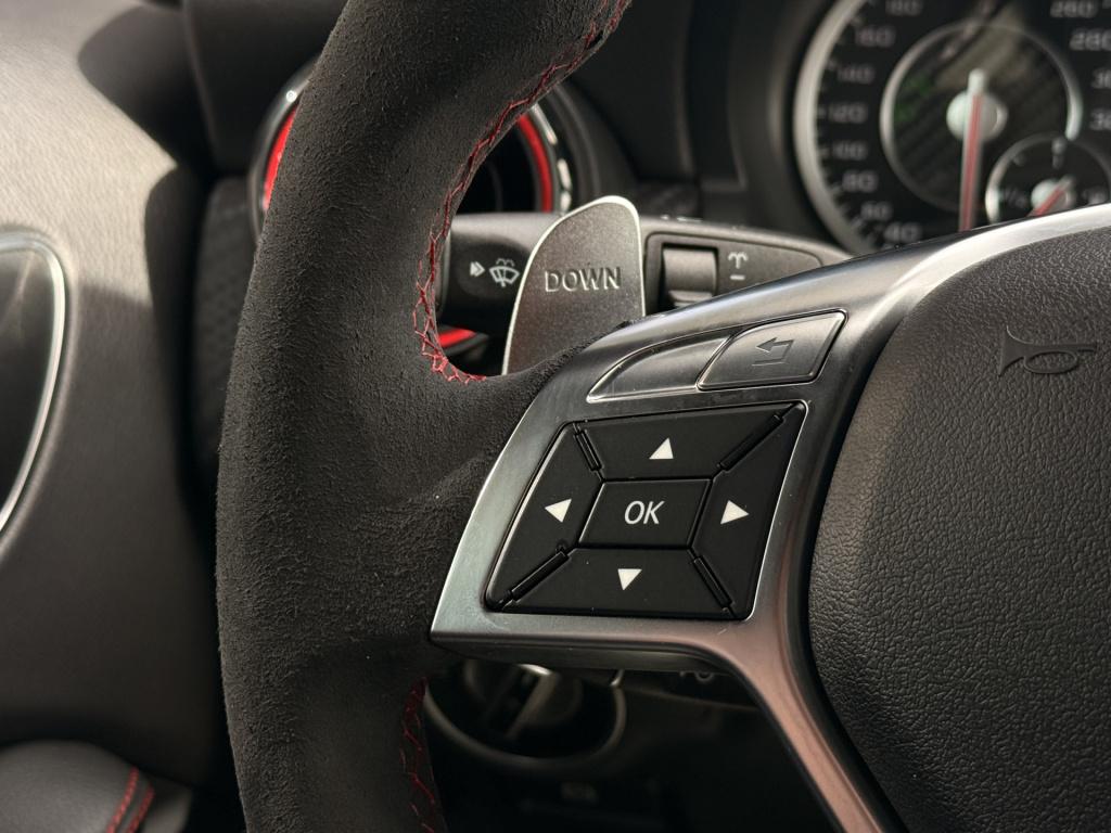 Mercedes-Benz A-Klasse amg 45 4matic | stoelverwarming | kuipstoelen | acht