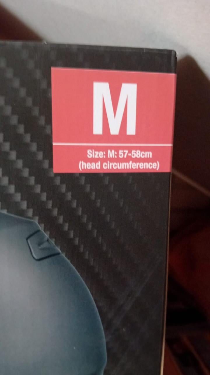 NIEUW Helm zwart
