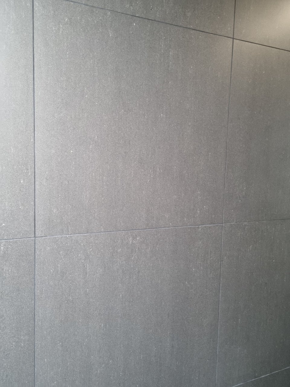 Keramische tegels en plinten 60x60cm 9m2