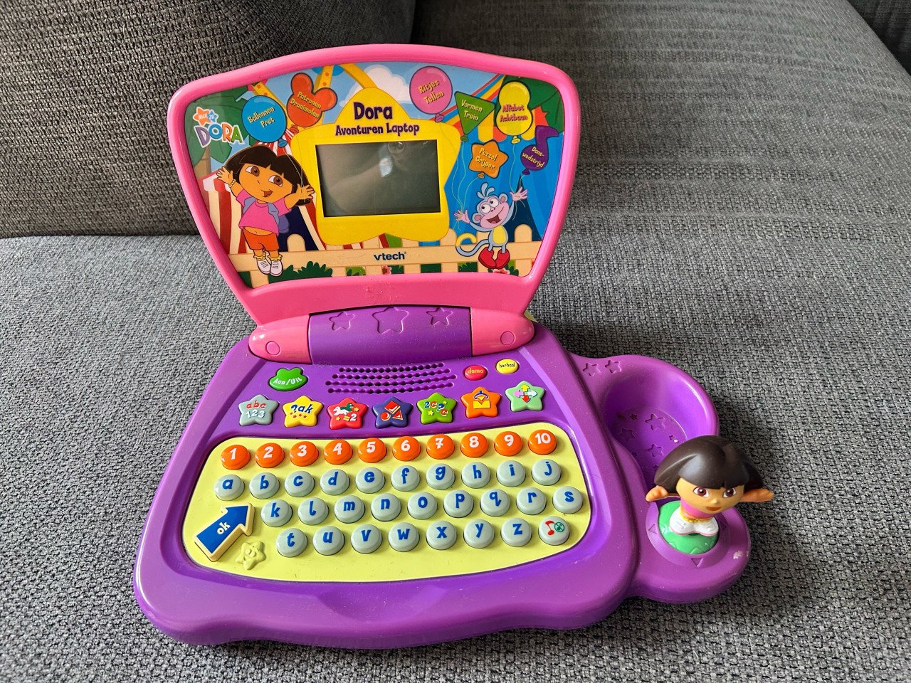 Dora computer