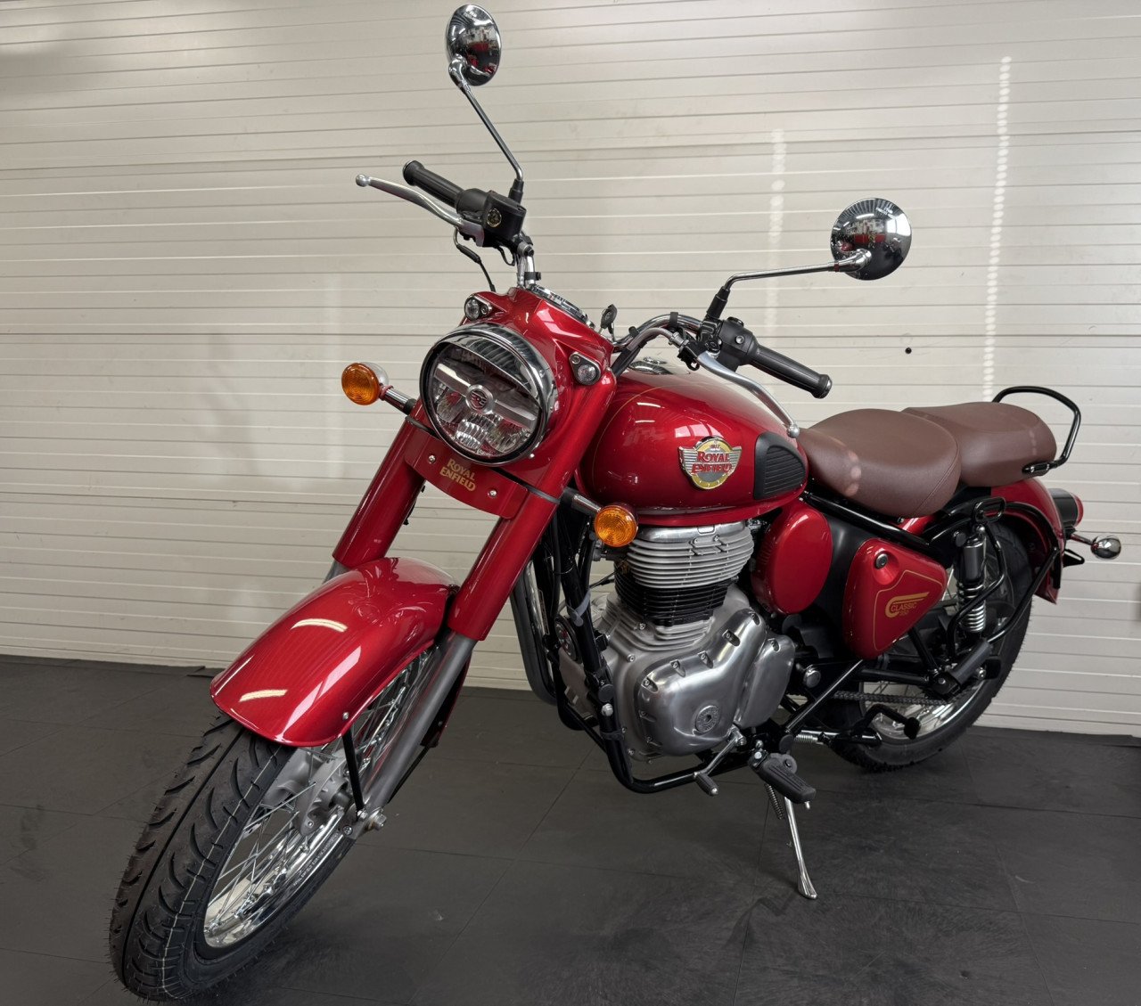 Royal Enfield Classic 350 2025 nu uit voorraad leverbaar!