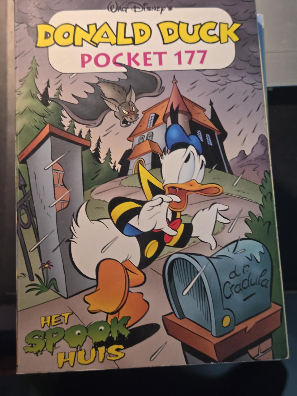 Donald Duck Pockets 12 stuks.  In nette gelezen staat.