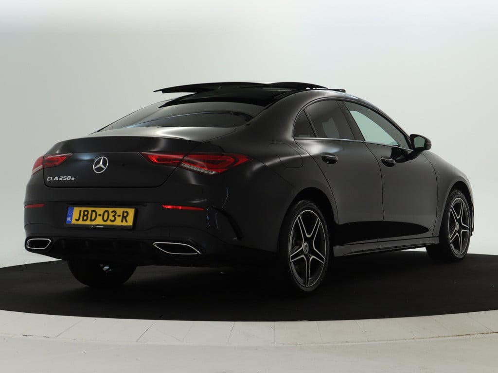 Mercedes-Benz Cla 250 e amg plug-in hybride | amg line | night pakket | pan