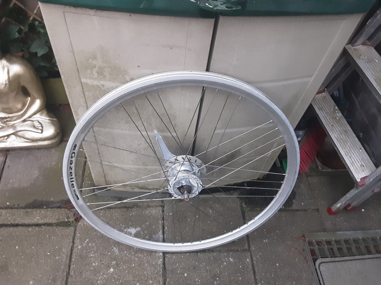 Gazelle 28 inch nexus voorwiel, naafdynamo, rollerbrake rem