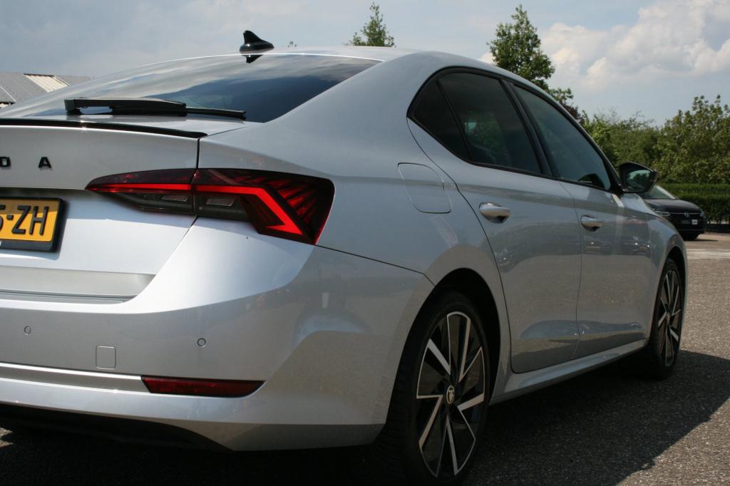 Skoda Octavia 1.0 e-tsi sport business