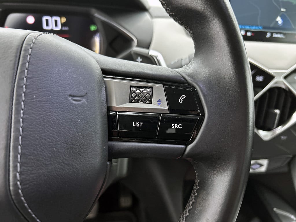 Ds Ds 3 crossback 130pk automaat rivoli | matrix led | navigatie | stoelver