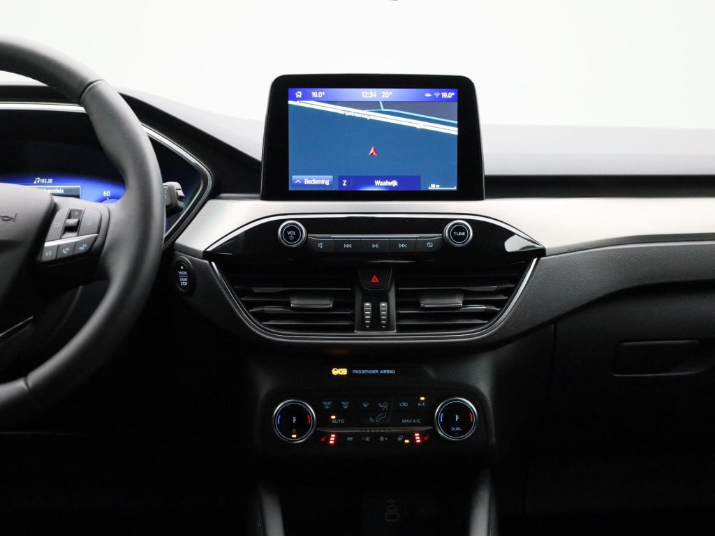Ford Kuga 2.5 phev titanium | automaat | apple carplay / android auto | sto
