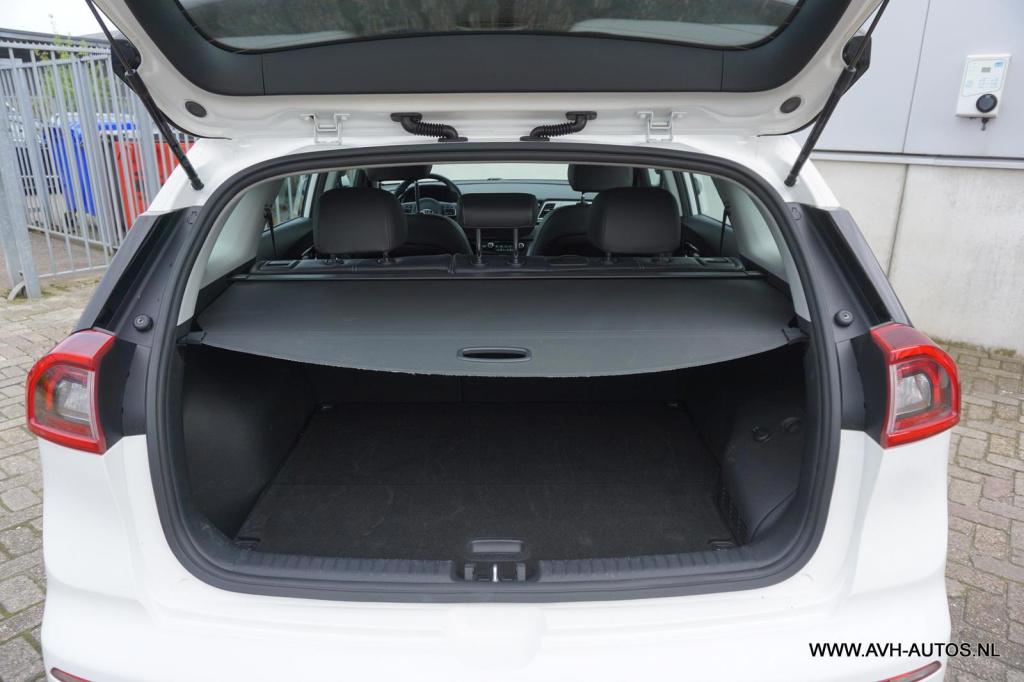 Kia Niro 1.6 gdi hybrid first edition