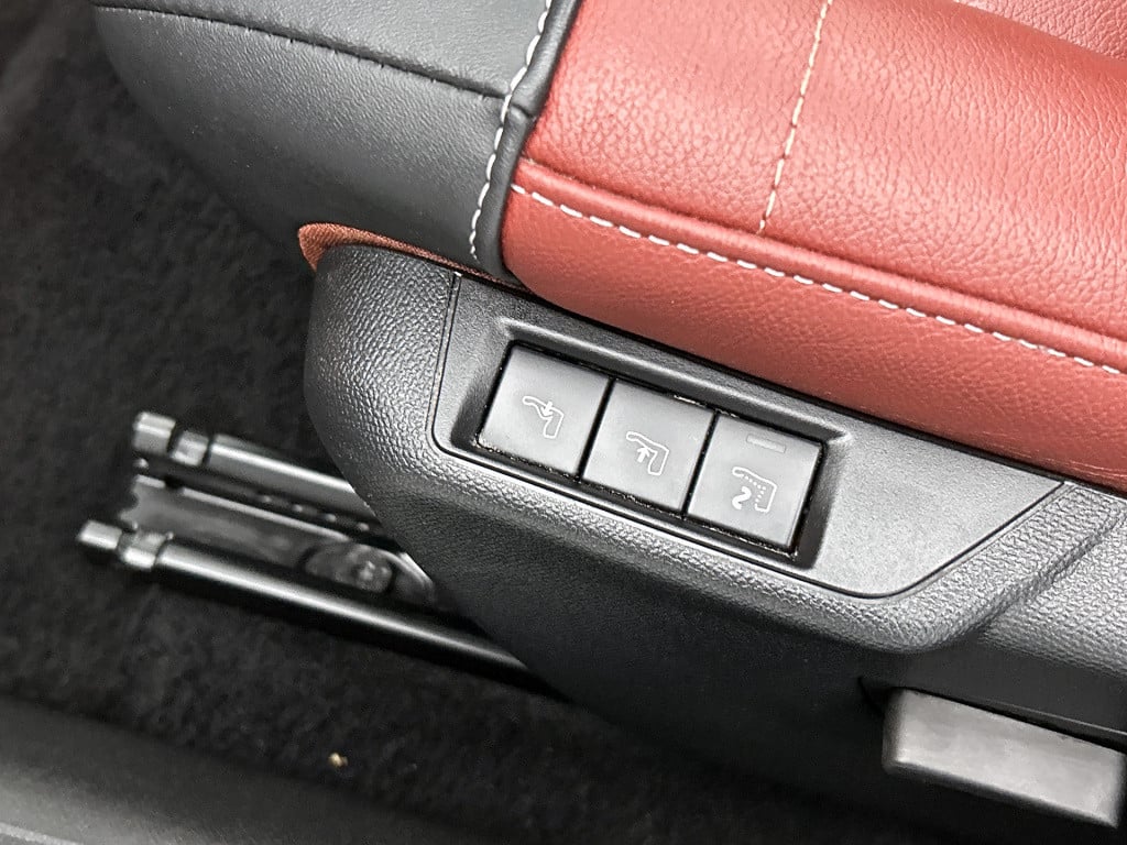 Citroen Ë-c4 shine 50 kwh | rijklaar | 3 fase | panorama dak | leer |