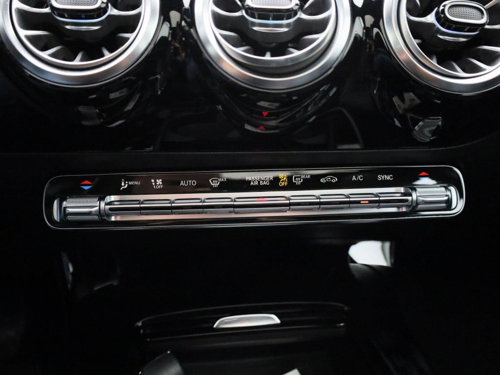 Mercedes-Benz A-Klasse 200 business solution luxury | automaat | panoramada