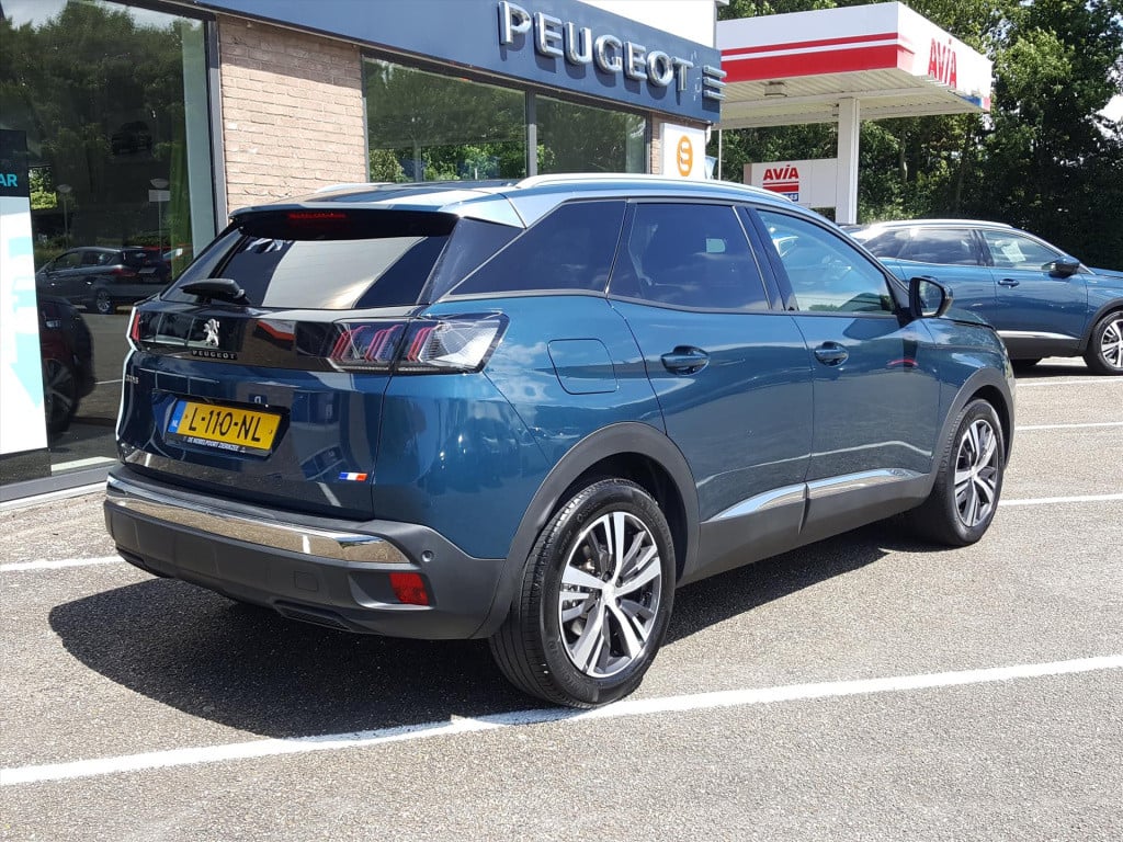 Peugeot 3008 1.2 puretech 130pk s&s eat8 allure | navi | bt | applecarplay&