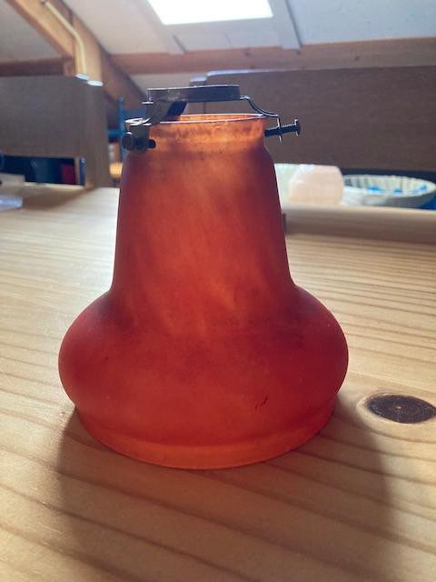 Rood glazen lampenkapje - Frans en heel oud