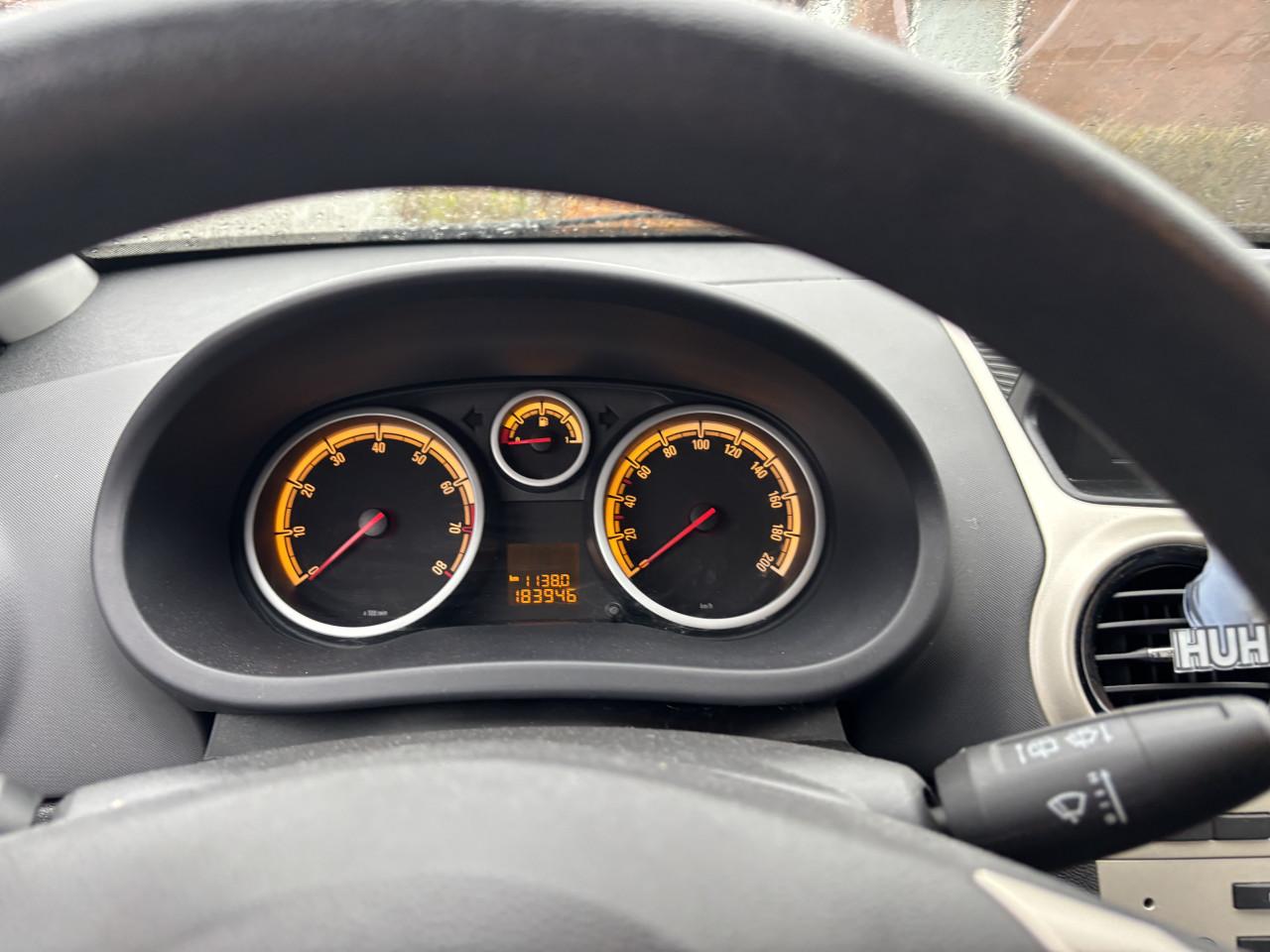 Opel Corsa 2007 Grijs