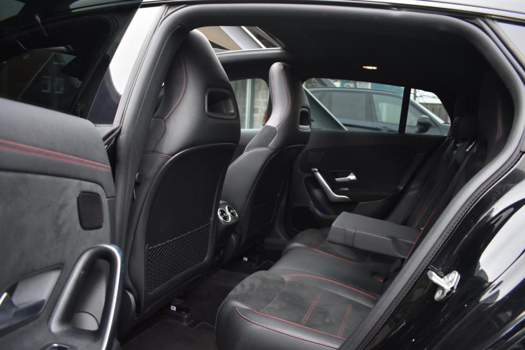 Mercedes-Benz Cla shooting brake 180 amg night | sfeerverlichting | apple c