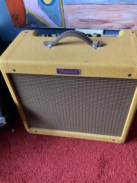 Te koop gitaarversterker Fender blues junior tweed met Jensen speaker
