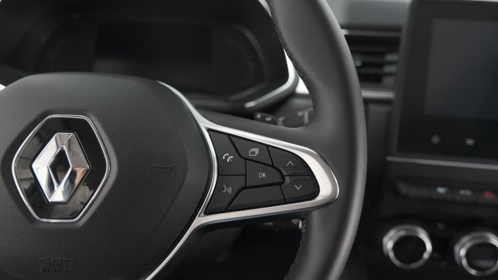 Renault Captur mild hybrid 140 edc techno | apple carplay | parkeersensoren