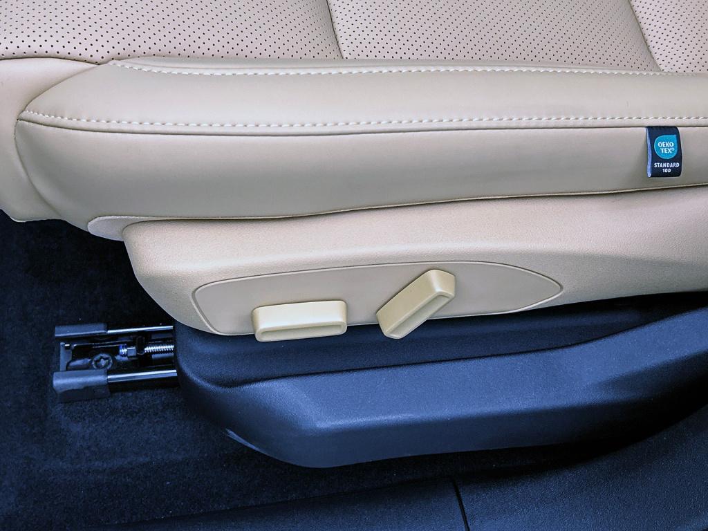 Leapmotor C10 design reev (hybrid) 28.4 kwh | interieur camel brown | stoel