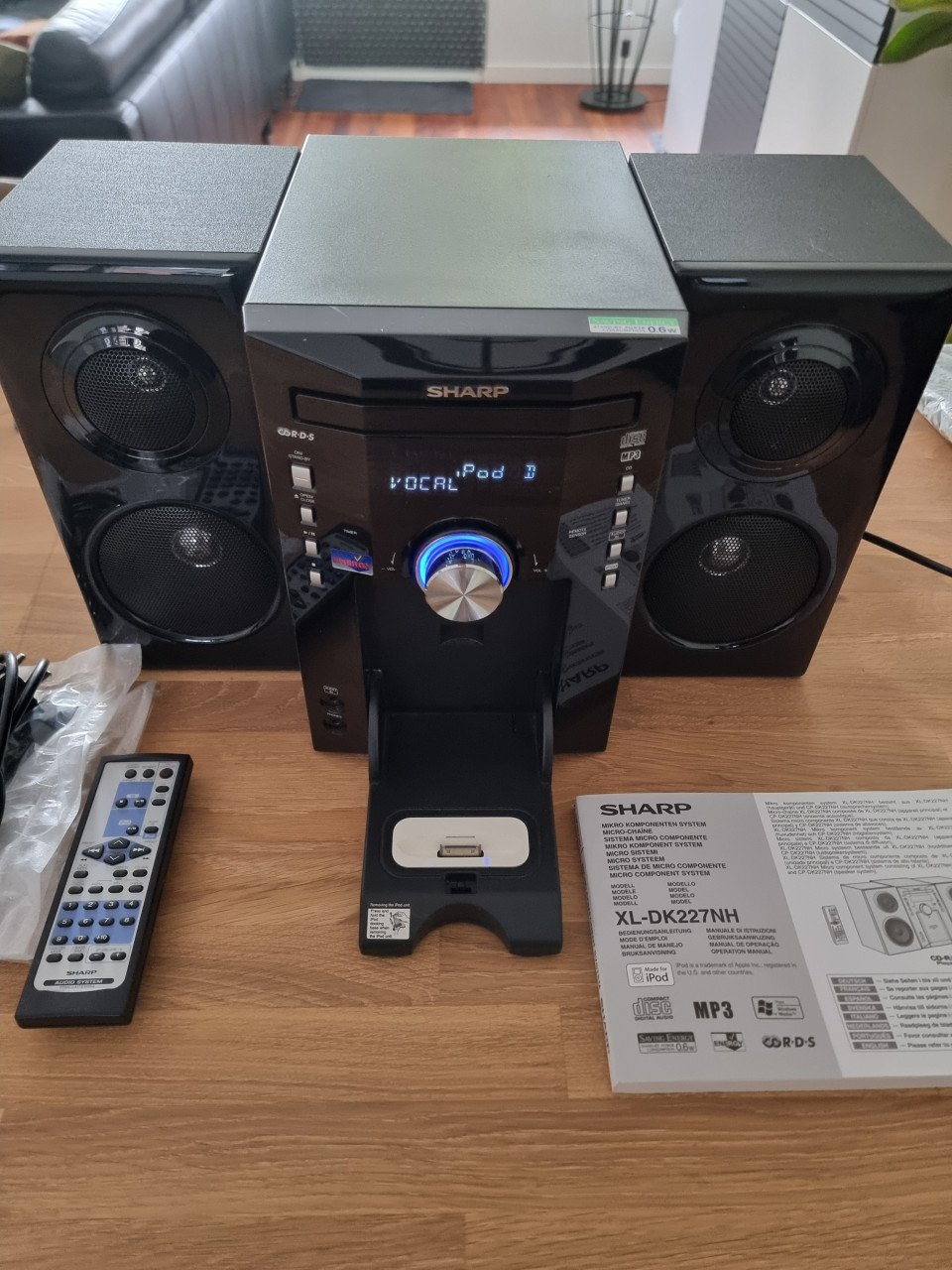 Nette Sharp Stereo Radio, CD en iPod Docking