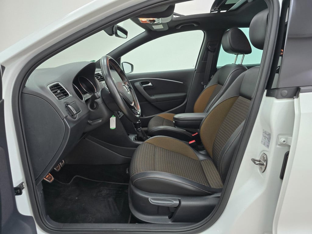 Volkswagen Polo occasion 1.2 tsi highline met panoramadak | bomvolle en uni