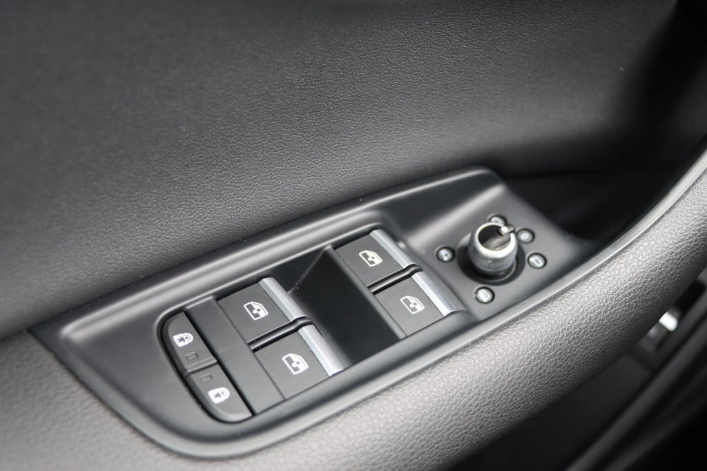 Audi Q7 55 tfsi e quattro pro line 380pk tiptronic