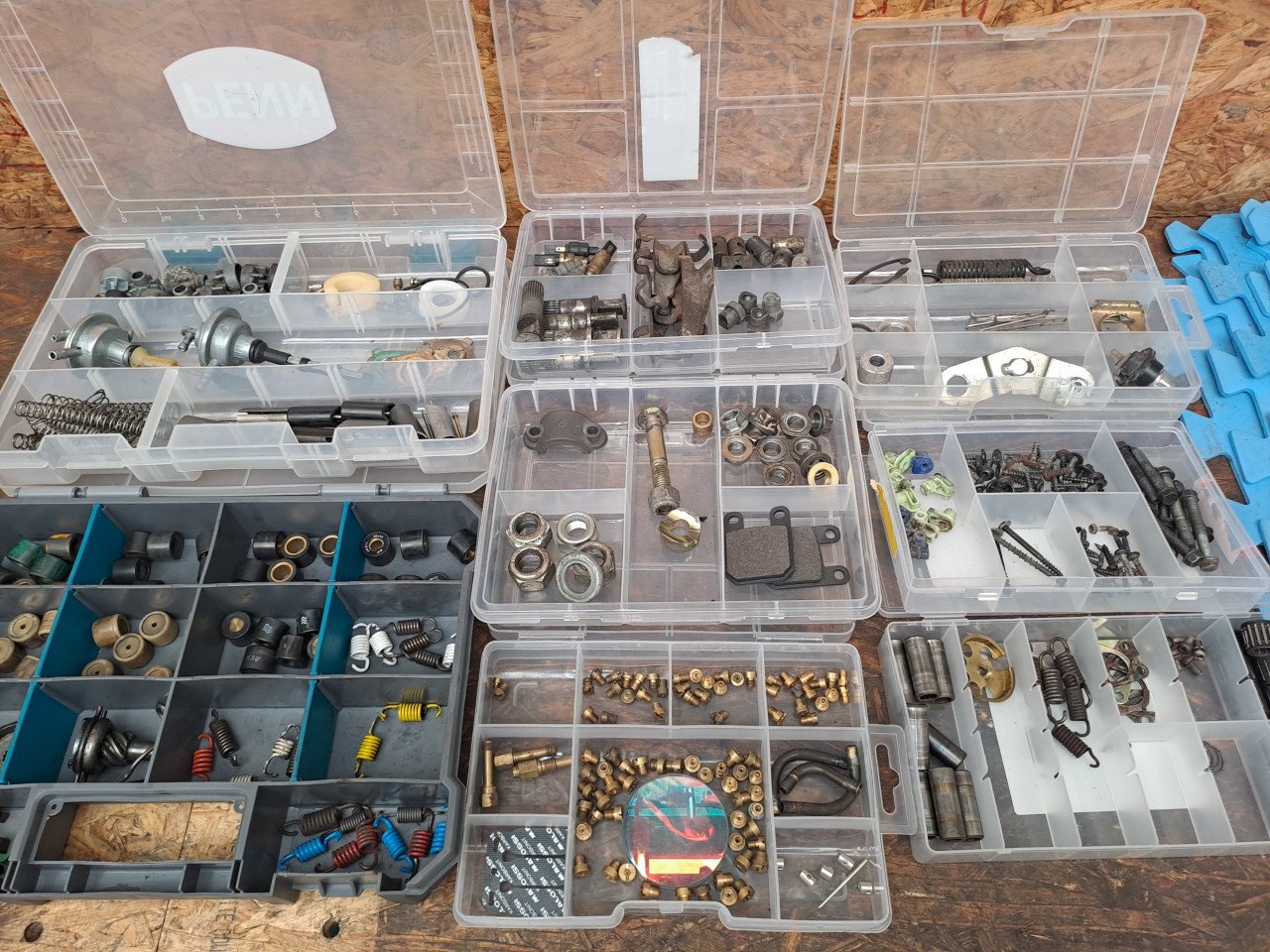 Te koop snel spul en veel onderdelen peugeot vivacity