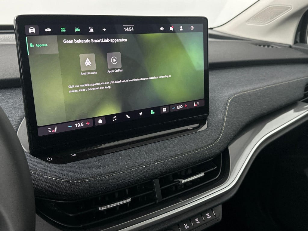 Skoda Elroq business edition tour elektromotor 210 kw / 286 pk