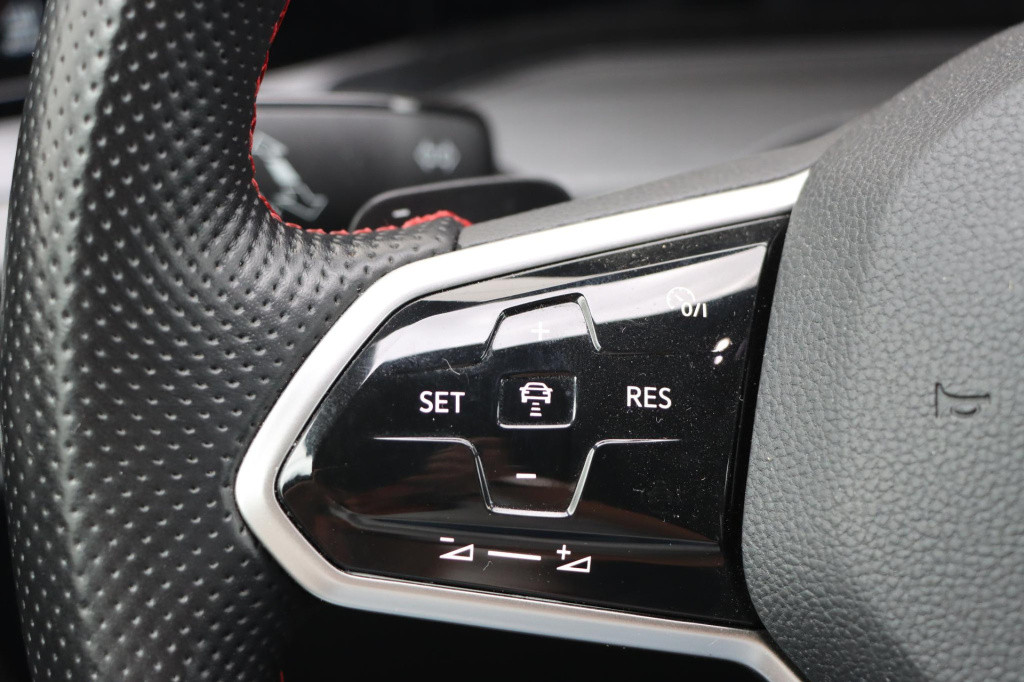 Volkswagen Golf gti 2.0 tsi clubsport 300pk dsg7