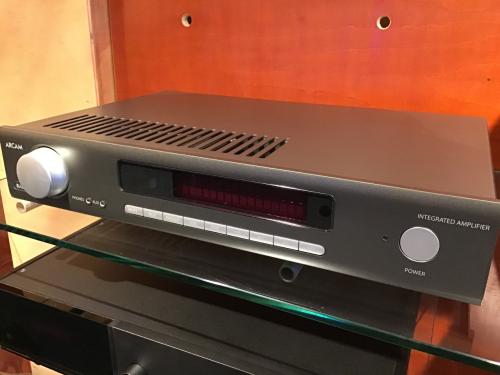 Arcam SA20 stereo versterker