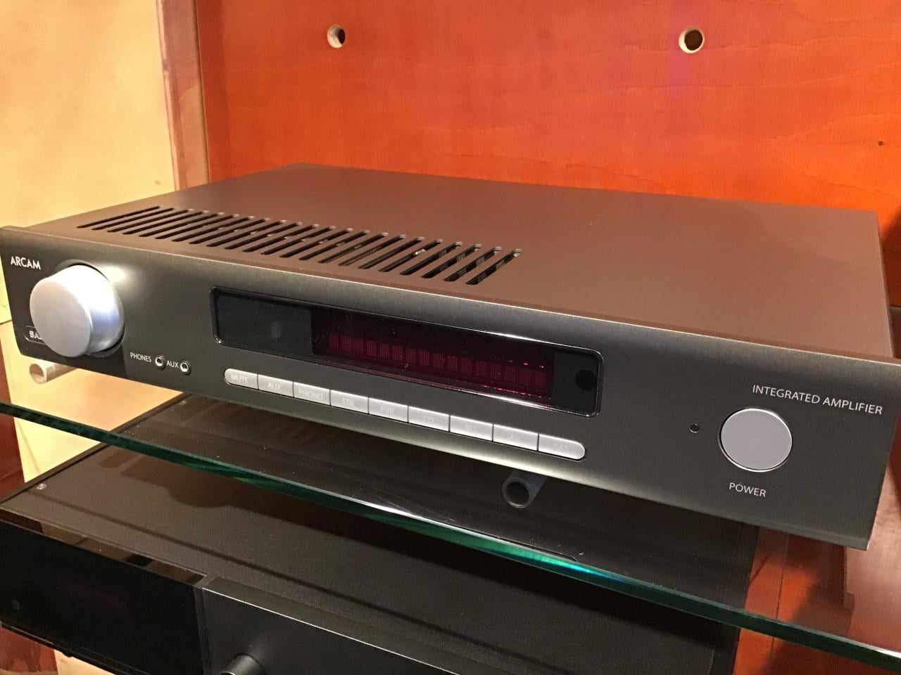 Arcam SA20 stereo versterker