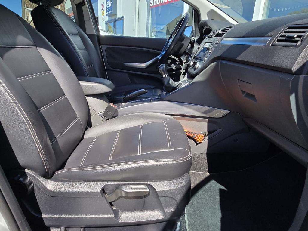 Ford C-max 1.8-16v titanium flexifuel