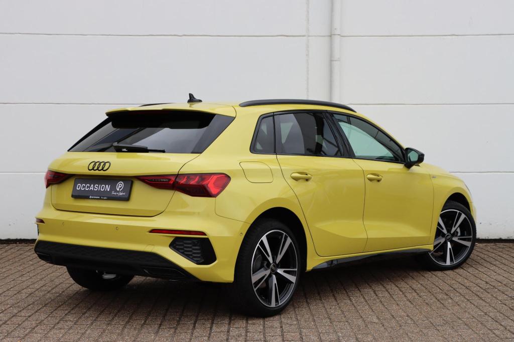 Audi A3 sportback 40 tfsi e s edition 204pk s-tronic l zwart optiek plus | 
