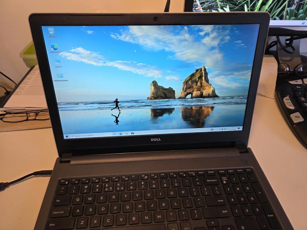 Dell Inspiron i7-6500U 500GB SSD Radeon 4GB prima accu W11