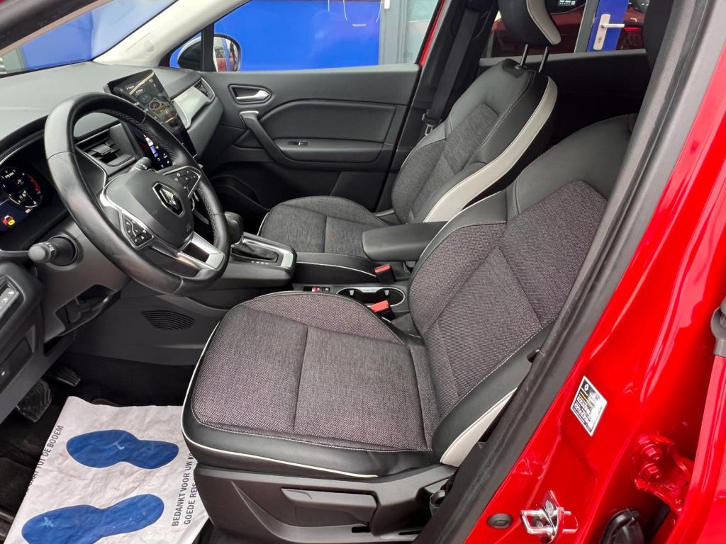 Renault Captur 1.3 tce 140 aut, intens met vele opties, camera, zelf sturen