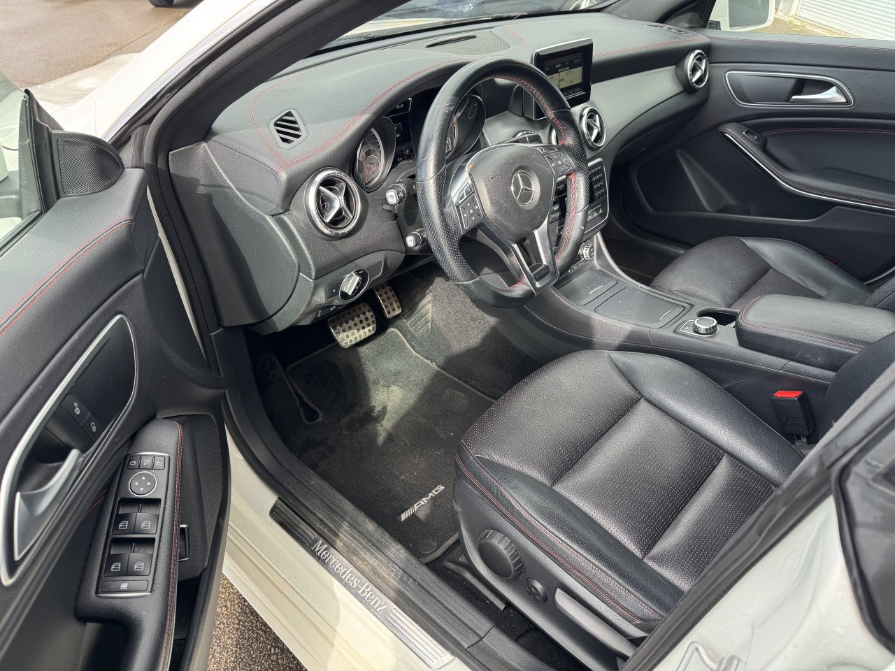 Mercedes CLA 200 Amg Line Benzine AUTOMAAT