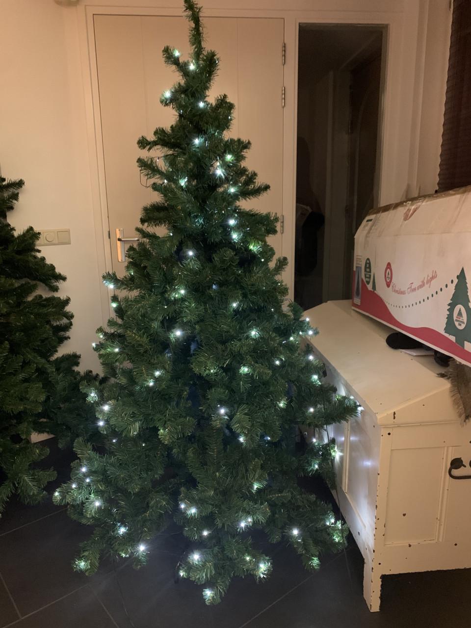 Kerstboom met verlichting 1.85 hoog