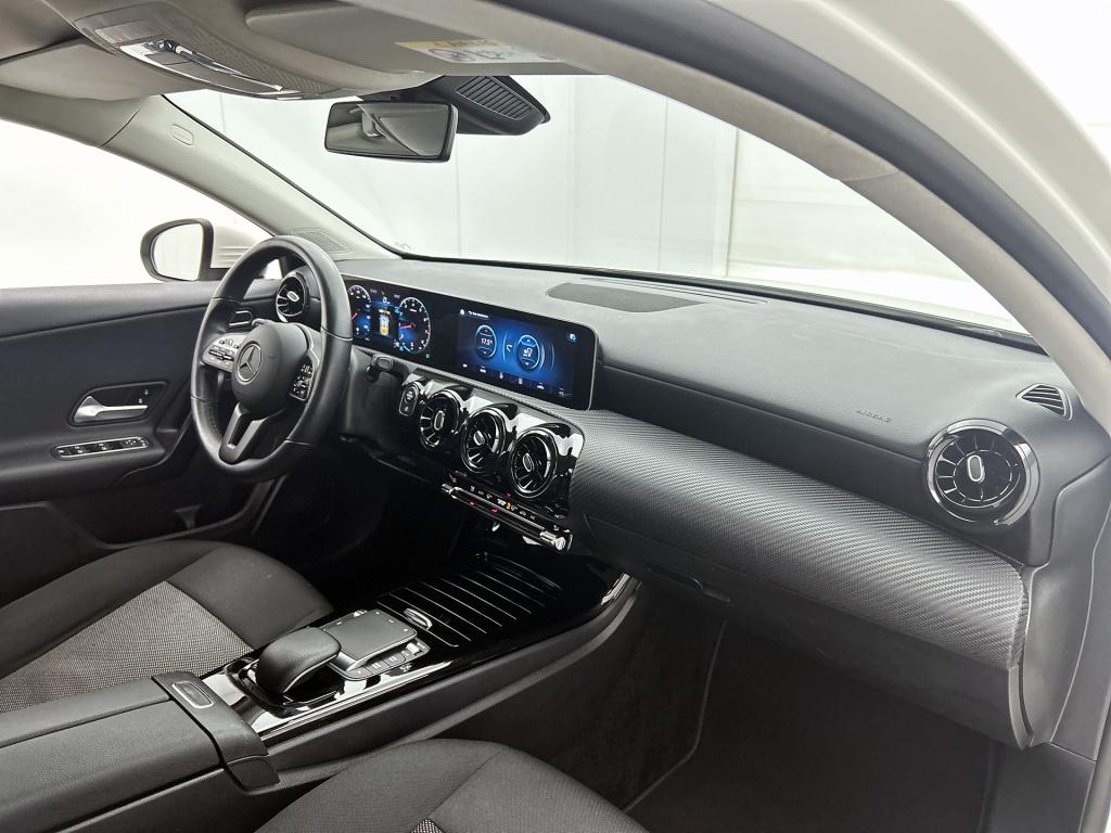 Mercedes-Benz A-Klasse 180 business solution ledkoplampen |  achteruitrijca