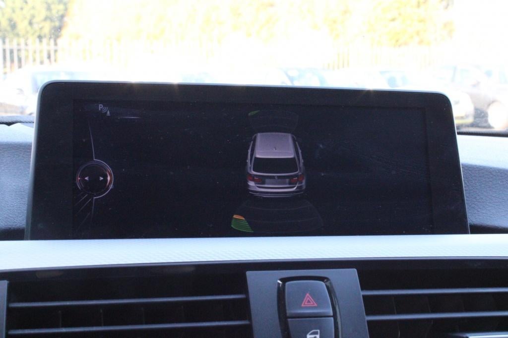 BMW 3-serie touring 328i high executive full options