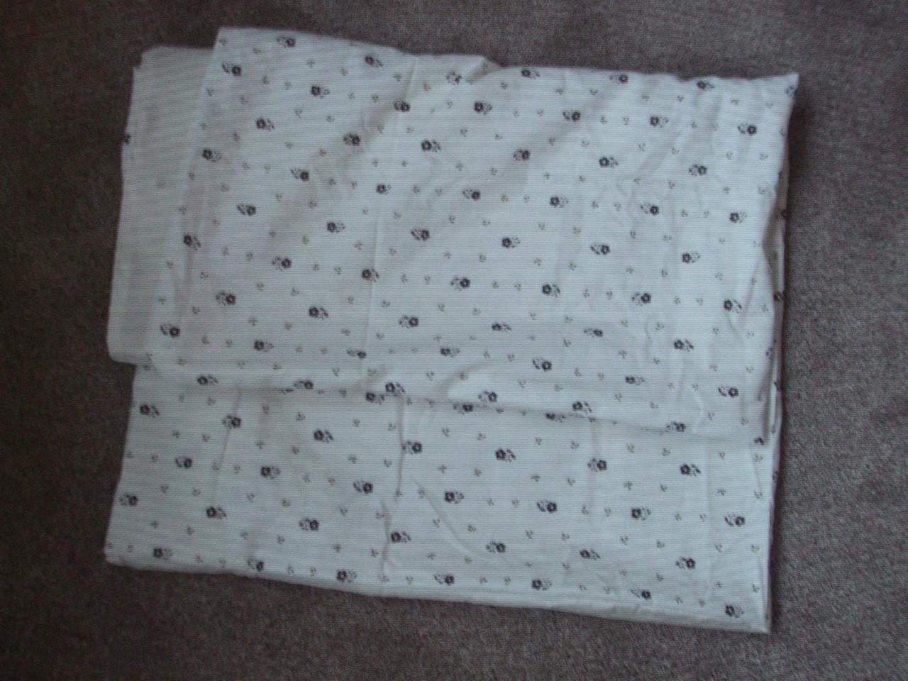 Te koop mooi hemeltje en dekbedhoesje.(nieuw).