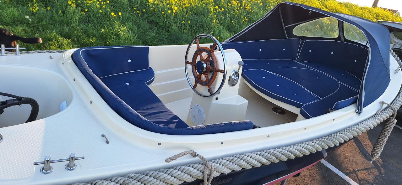 Corsiva 490 classic met motor en trailer