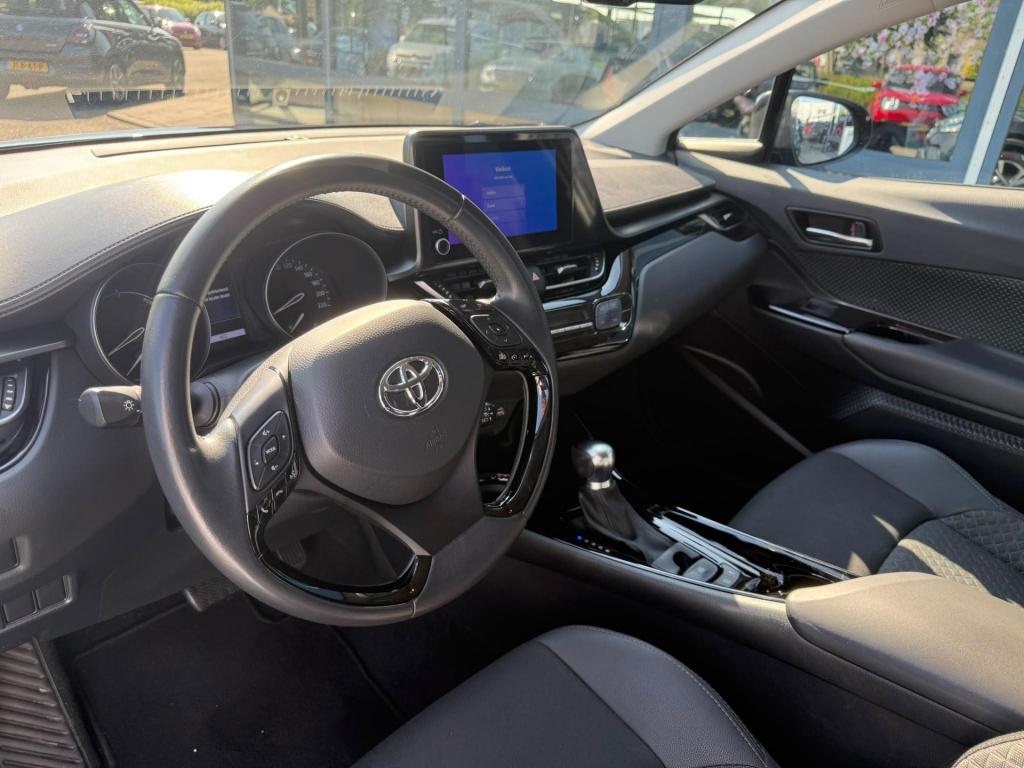 Toyota C-hr 1.8 hybrid dynamic