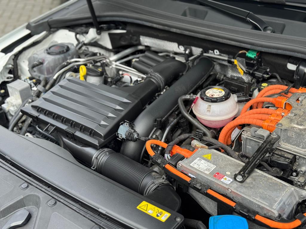 Audi A3 sportback 40 tfsi e * black pack * dealer onderhouden * stoelverwar