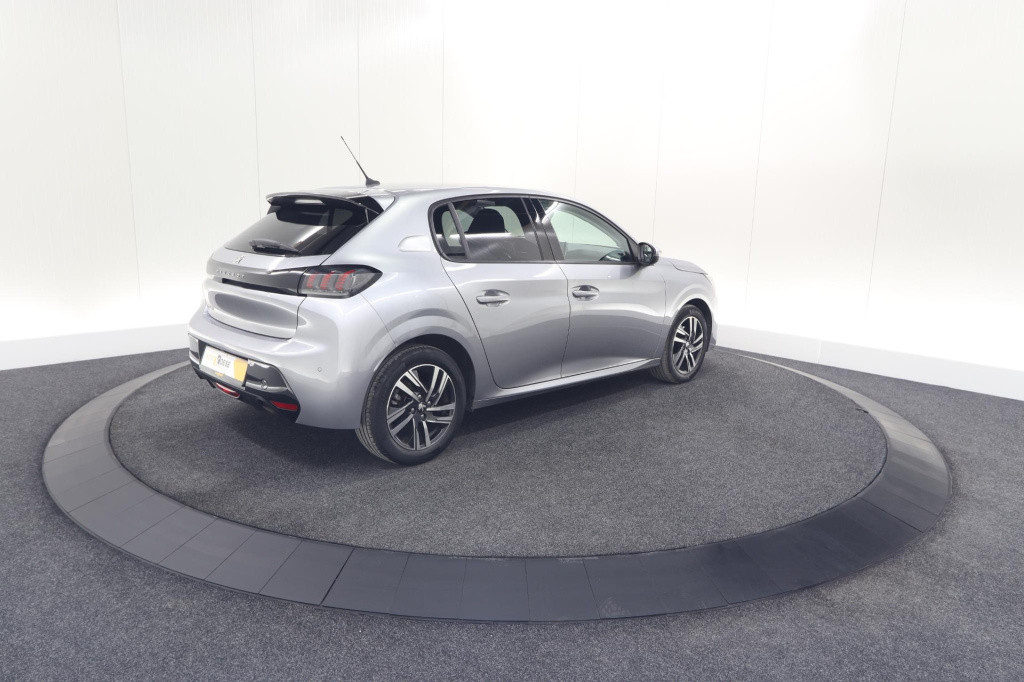 Peugeot 208 puretech 100 allure | camera | navigatie | apple carplay | park