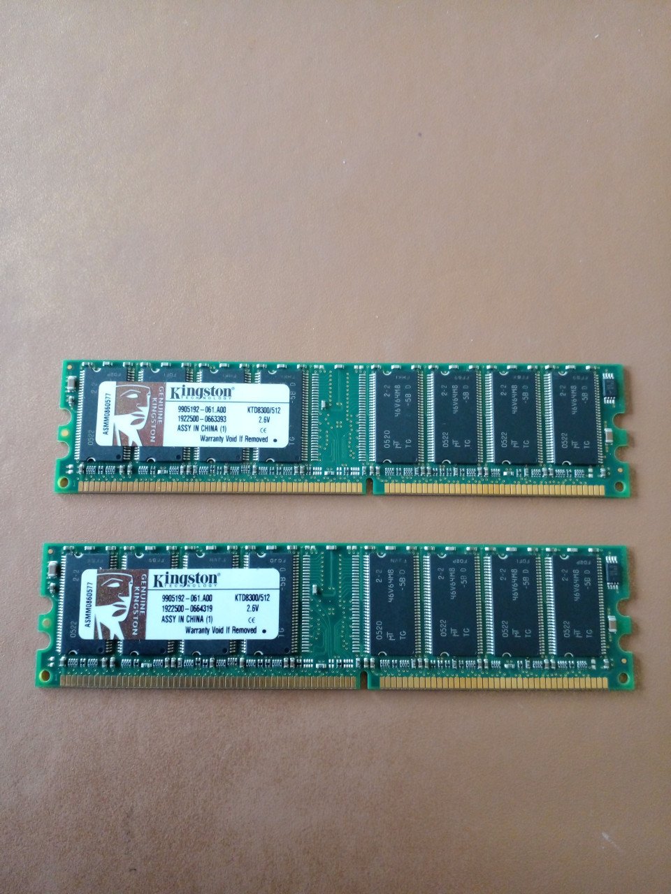Ram bankjes: Retro 2 x 512 MB - DDR1/PC-3200U voor desktop.