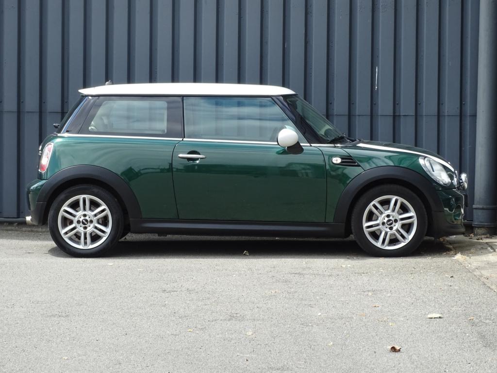 Mini 3-deurs 1.6 cooper chili british racing green | leder | bluetooth