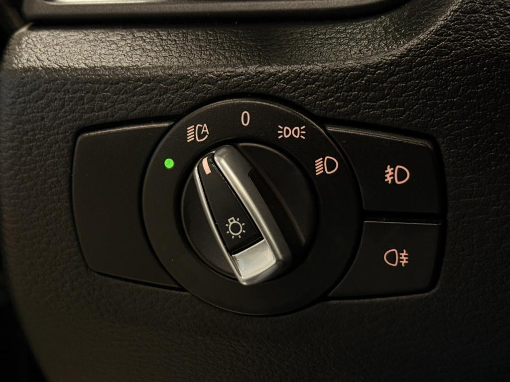 BMW X1 xdrive20i high executive | pano | stoelverwarming | leder | cruise |