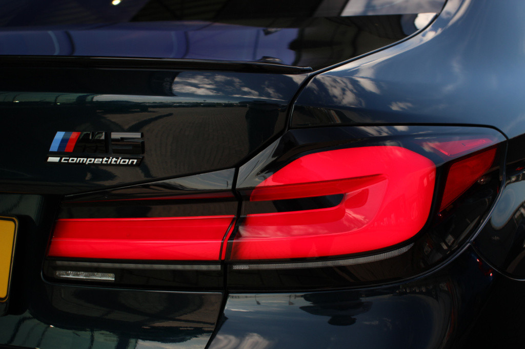 BMW M5 5-serie competition | vol opties | 21'' | b&w | keramisch | orig. nl